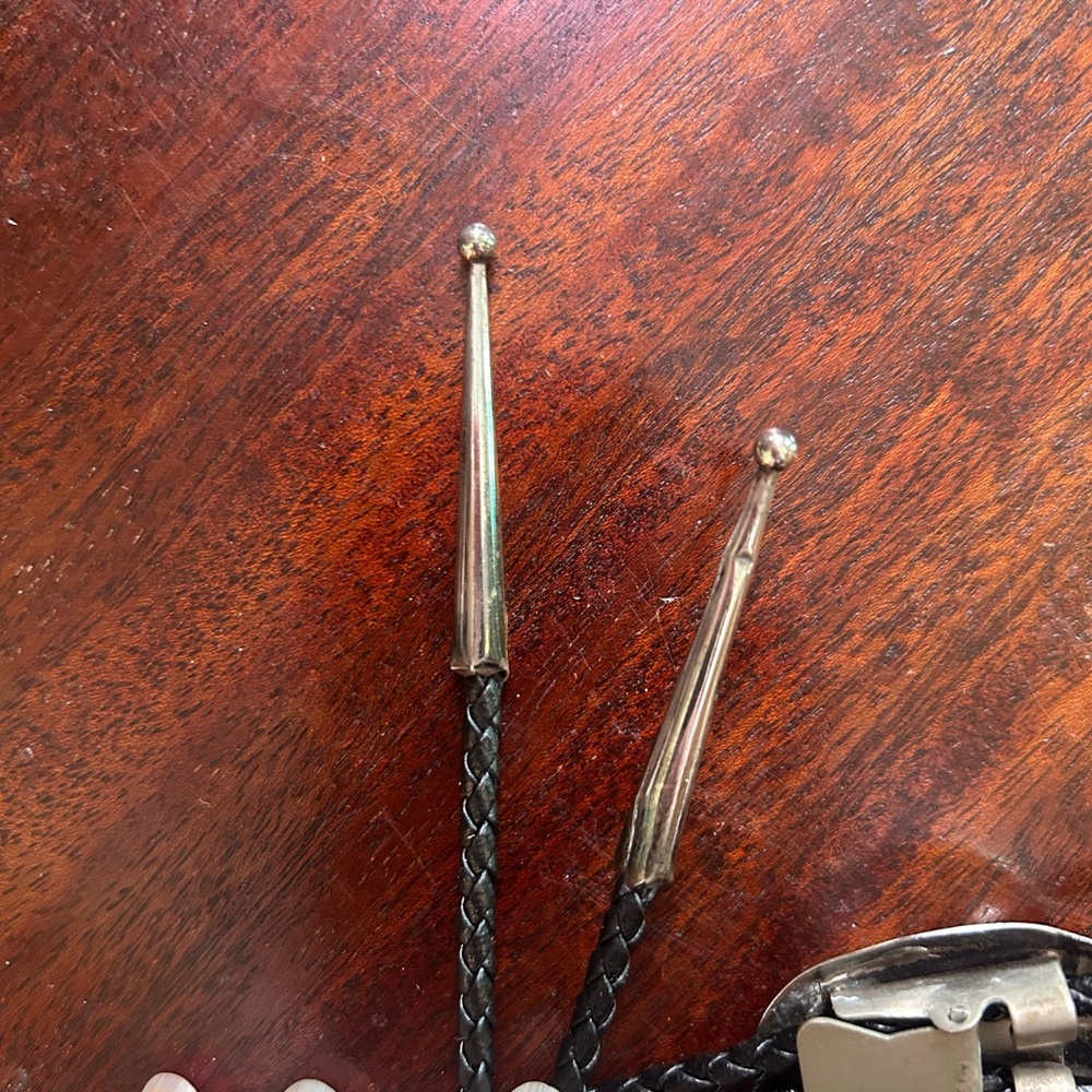 Vintage Mexican Silver and Onyx Bolo Tie - Picture 7 of 13